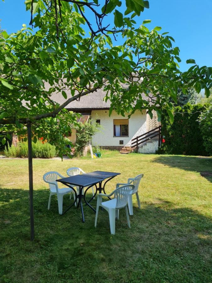 Haus Veronika Zamárdi Exterior foto